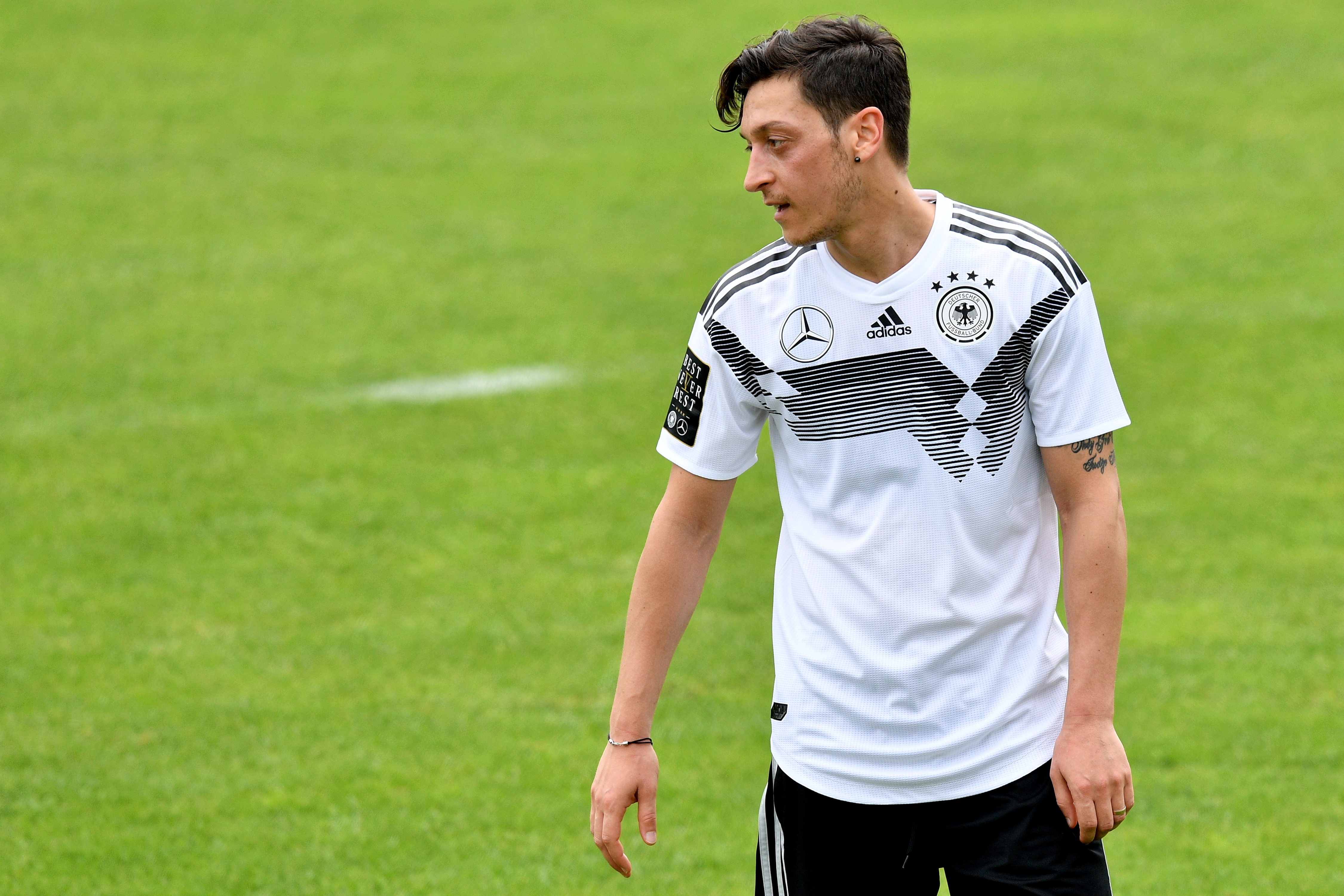 包含阿姆哈拉人队晋级在望,士气高昂备战的词条 包含阿姆哈拉人队晋级在望,士气高昂备战的词条