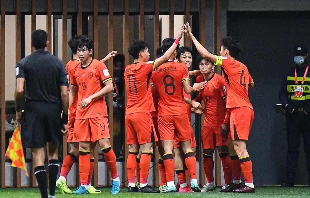 精彩绝伦！亚洲尖子足球团队与对手对决的简单介绍