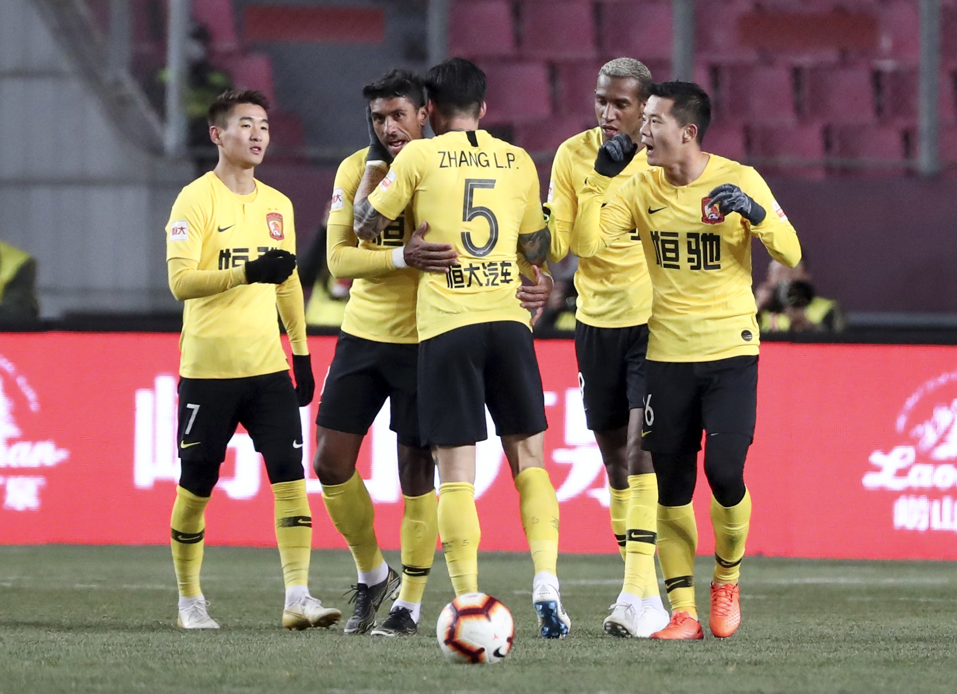 河北华夏幸福主场力克武汉卓尔,保持升班马霸气的简单介绍 河北华夏幸福主场力克武汉卓尔,保持升班马霸气的简单介绍