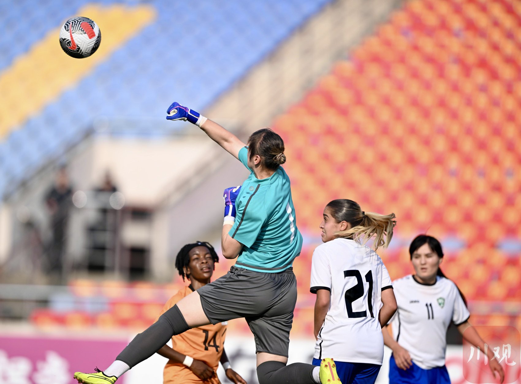 非洲女足巨星集结,火拼欧洲强队 非洲女足巨星集结,火拼欧洲强队