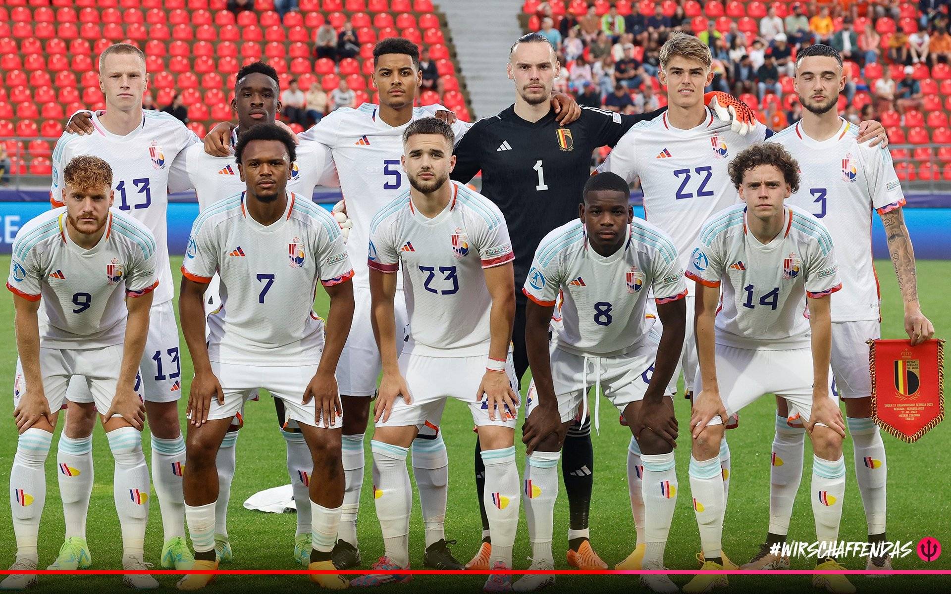 西班牙国家队在关键比赛中夺得胜利,晋级信心增强 西班牙国家队在关键比赛中夺得胜利,晋级信心增强