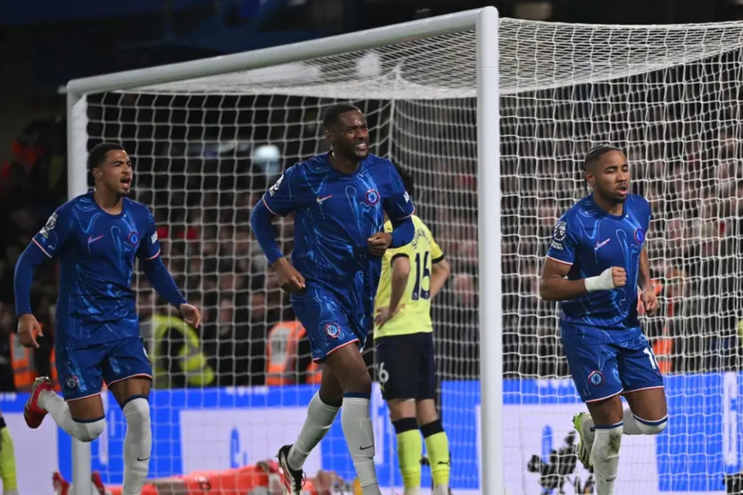 科尔切斯特联主场爆冷逆转斯温登,进入下一轮比赛 科尔切斯特联主场爆冷逆转斯温登,进入下一轮比赛