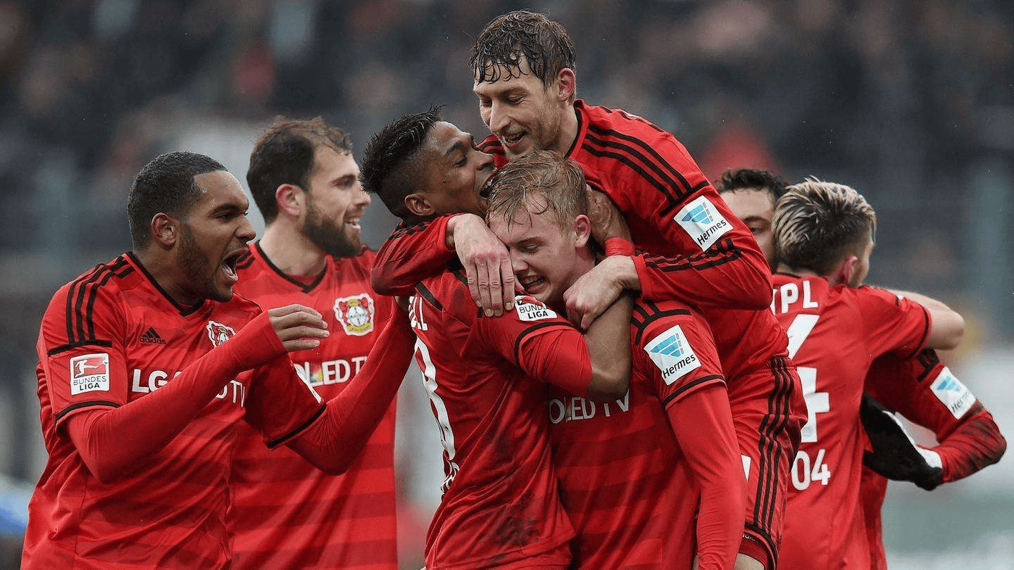 奥格斯堡遭遇失利,被法兰克福击败 奥格斯堡遭遇失利,被法兰克福击败