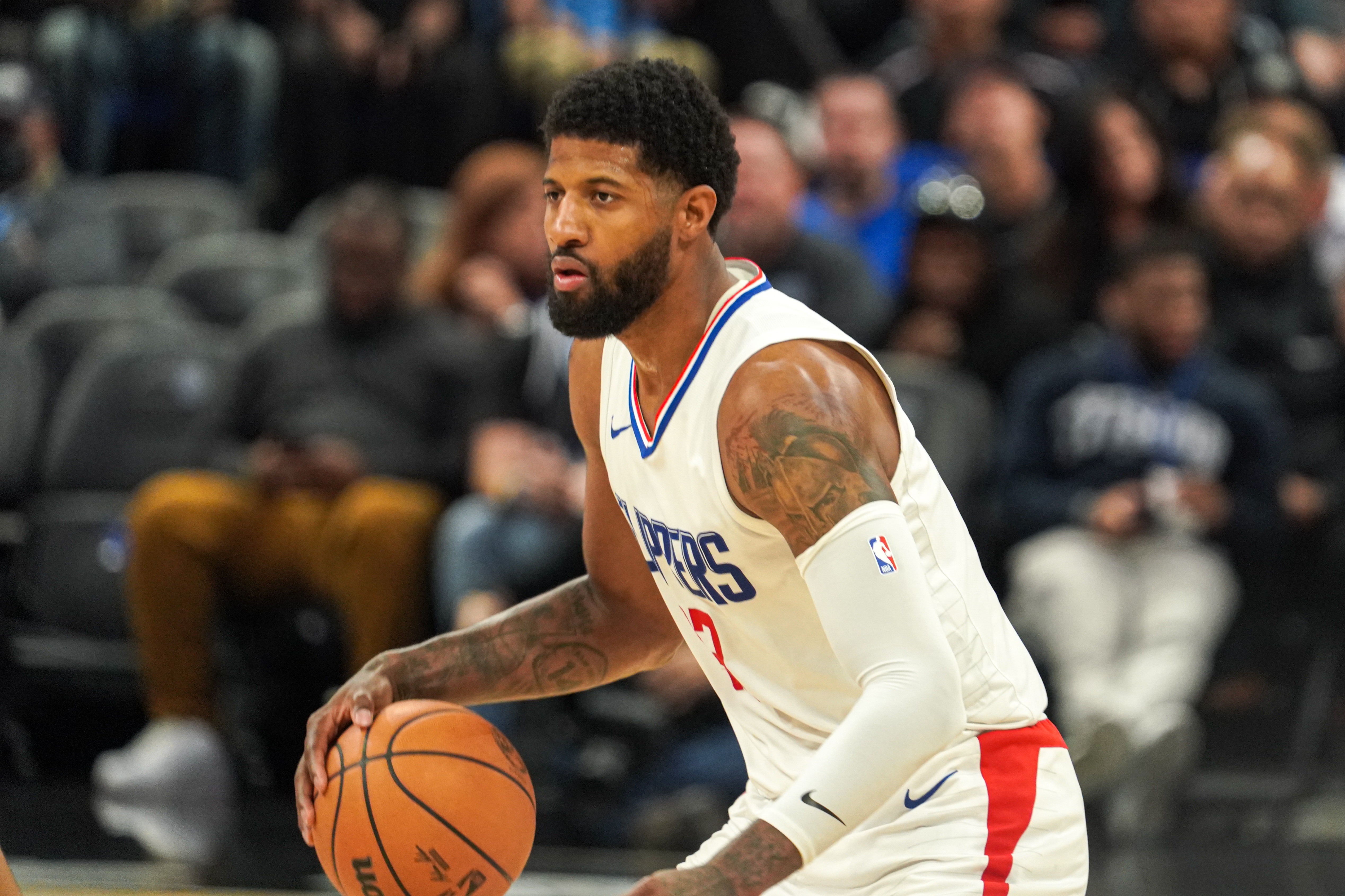 快船惊险胜魔术,乔治发挥稳定 快船惊险胜魔术,乔治发挥稳定