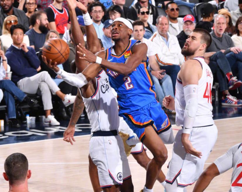 快船惜败骑士,客场战绩下滑 快船惜败骑士,客场战绩下滑