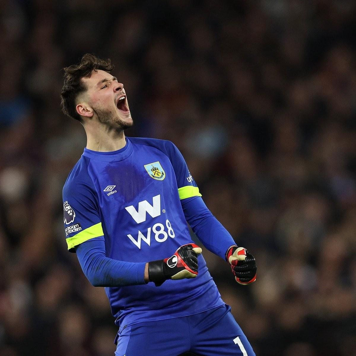 包含伯恩利如虎添翼,球队实力大幅提升的词条 包含伯恩利如虎添翼,球队实力大幅提升的词条