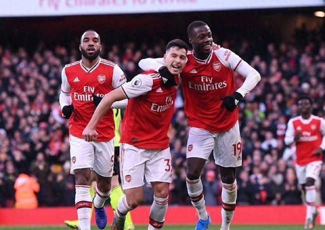 阿森纳主场击败狼队,豪取三分保级 阿森纳主场击败狼队,豪取三分保级