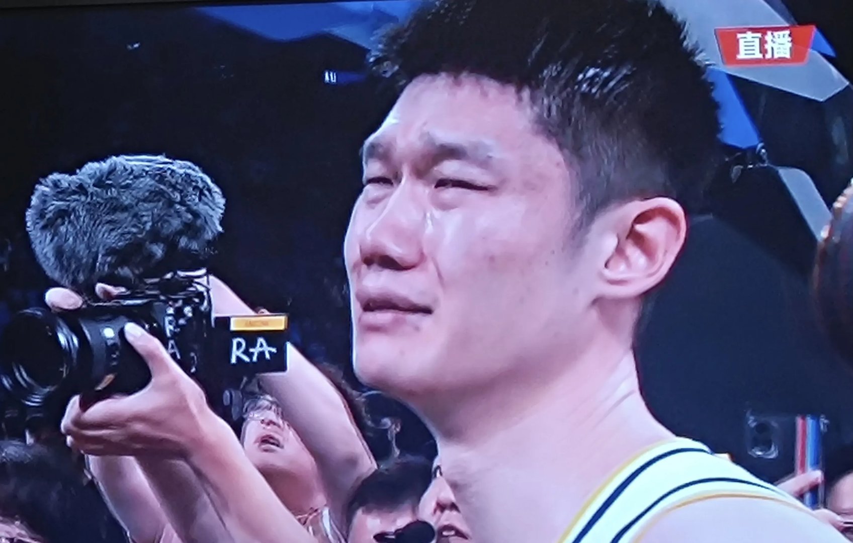 双枪齐放,击败对手取得胜利 双枪齐放,击败对手取得胜利