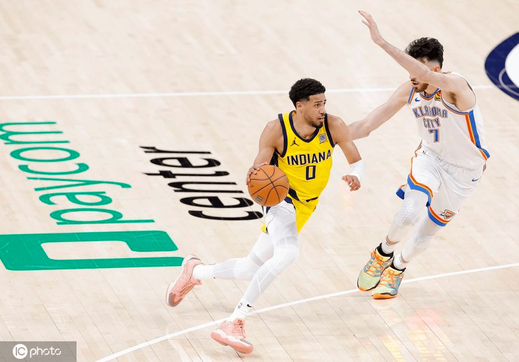 发挥失常!球员失误连连,导致球队遭遇大比分失利 发挥失常!球员失误连连,导致球队遭遇大比分失利