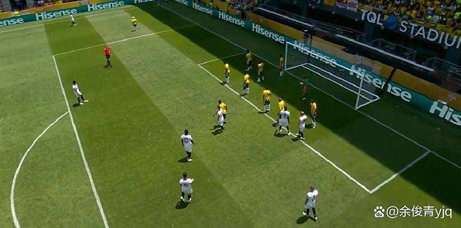 惊险逆转!欧洲赛事胜负悬念 惊险逆转!欧洲赛事胜负悬念