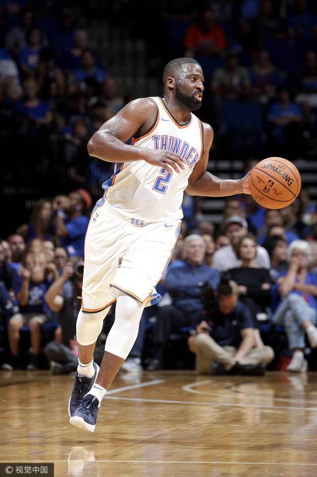 恐怖!火箭队连续两次三分穿心,击败湖人队 恐怖!火箭队连续两次三分穿心,击败湖人队