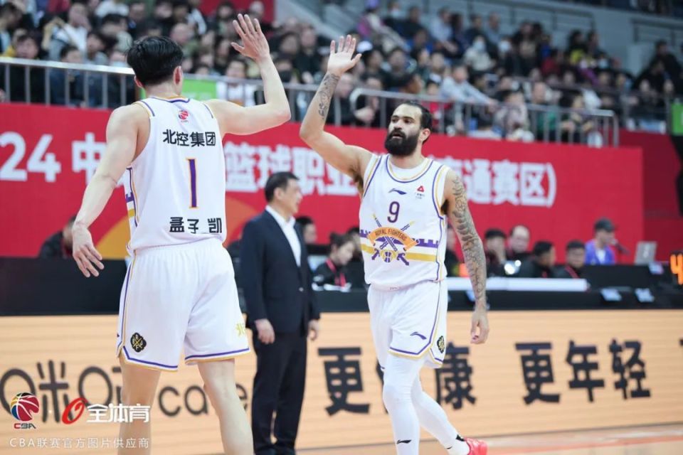 江苏男篮主场告负,季后赛排名或有变化的简单介绍 江苏男篮主场告负,季后赛排名或有变化的简单介绍