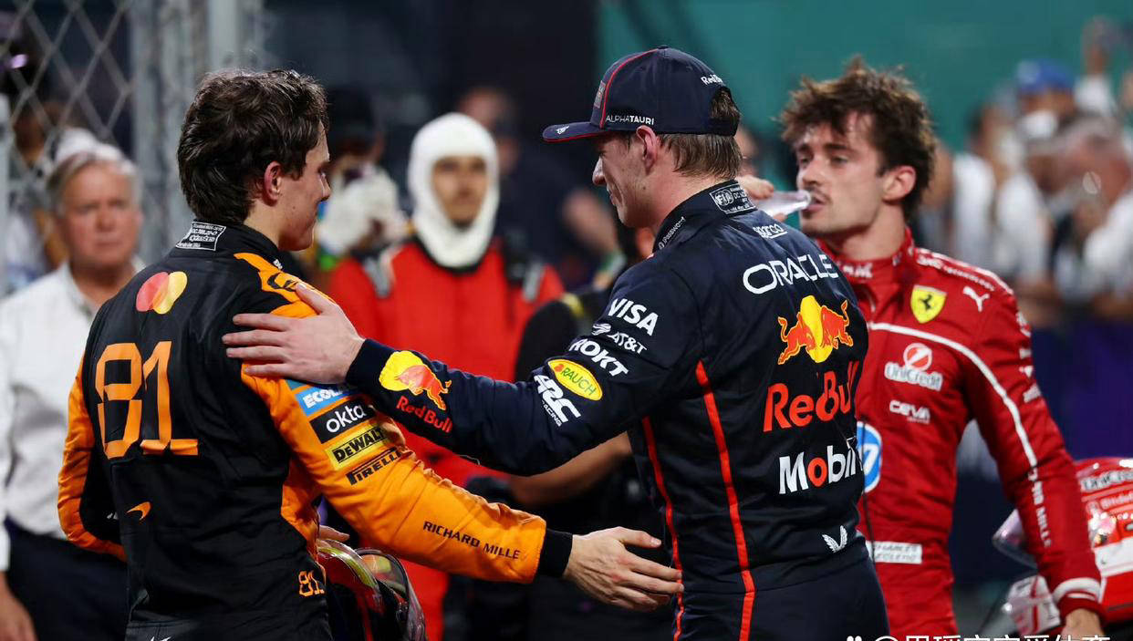 九游体育APP下载-破纪录！法国飞人登顶田径比赛领奖台