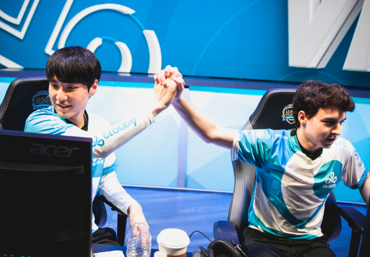 C9险胜TSM,Jankos极限生还后反打鏖战多局半决赛,引爆全场热议的简单介绍 C9险胜TSM,Jankos极限生还后反打鏖战多局半决赛,引爆全场热议的简单介绍