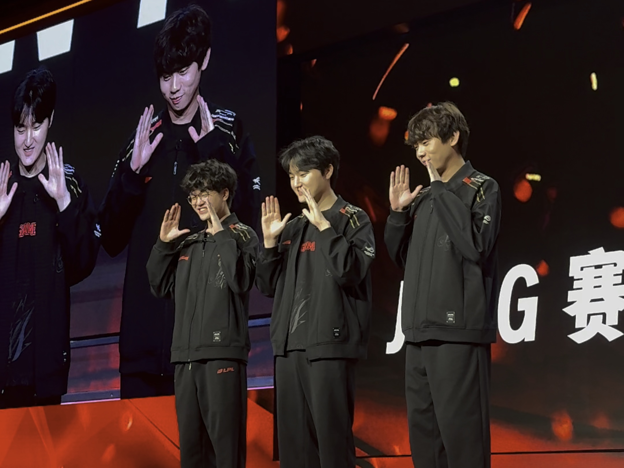 JDG轻取V5,Oner团战一打五鏖战多局小组赛,成为赛场最大亮点的简单介绍 JDG轻取V5,Oner团战一打五鏖战多局小组赛,成为赛场最大亮点的简单介绍