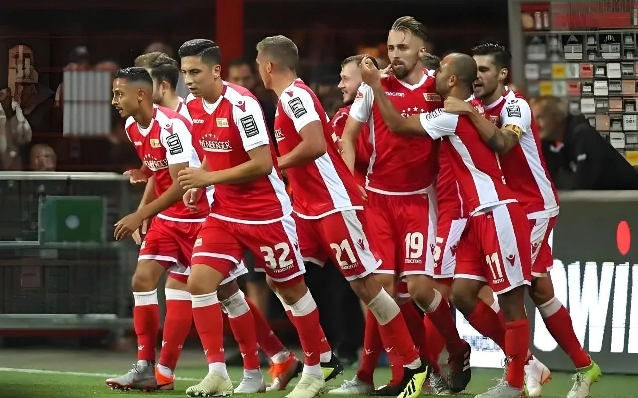 拜仁慑服对手,全队表现令人惊叹 拜仁慑服对手,全队表现令人惊叹