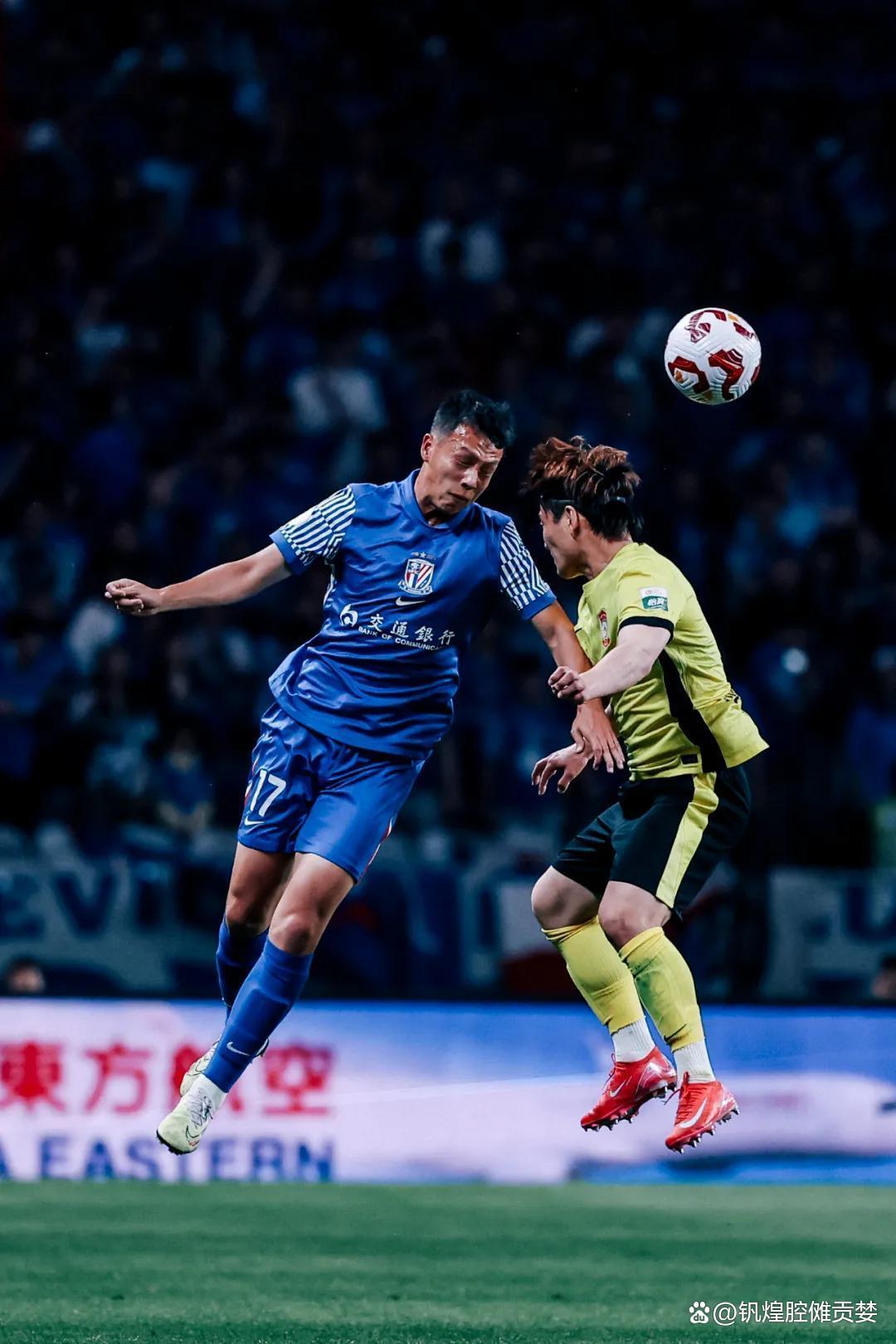 申花防守失误,难敌对手猛犟攻击 申花防守失误,难敌对手猛犟攻击