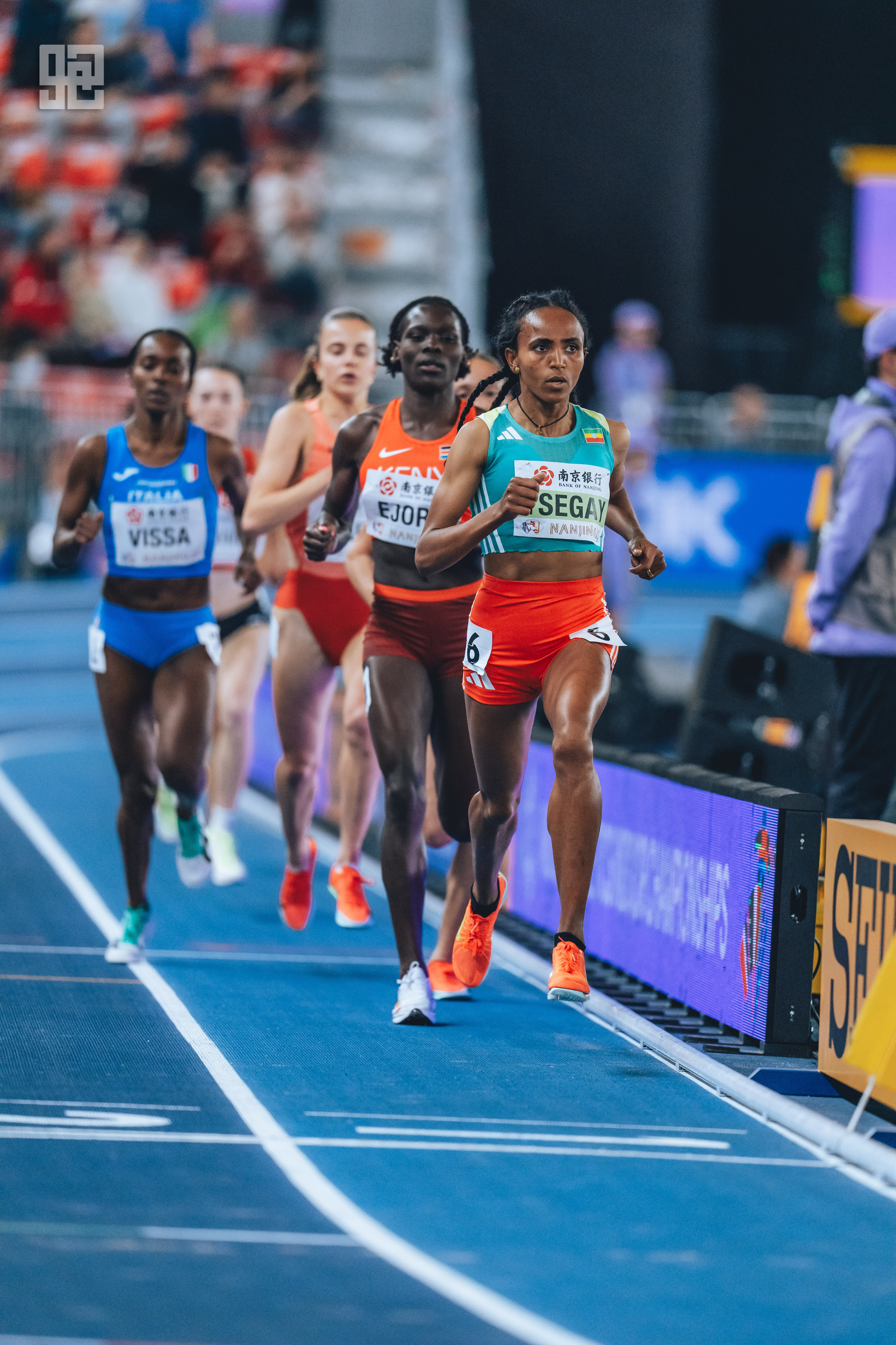 运动员在决赛中刷新世界纪录 运动员在决赛中刷新世界纪录