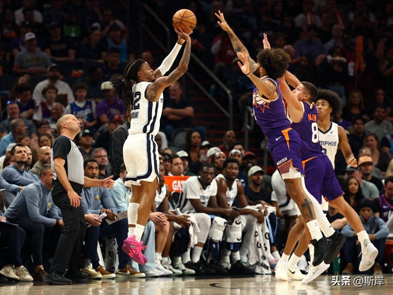 灰熊横扫火箭,布克高光表现 灰熊横扫火箭,布克高光表现