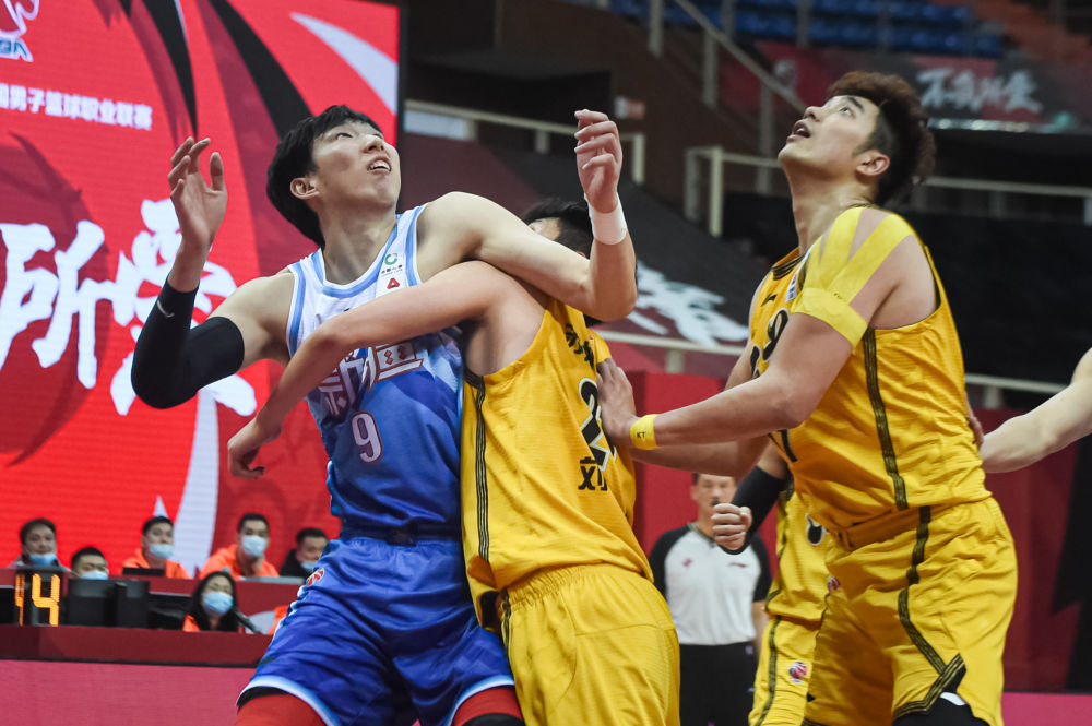 关于江苏队完胜广州队,西亚卡姆状态火热的信息 关于江苏队完胜广州队,西亚卡姆状态火热的信息