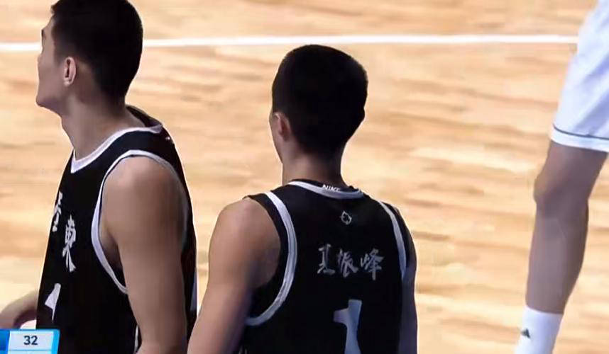 上海队险胜步行者,郭艾伦统治全场的简单介绍 上海队险胜步行者,郭艾伦统治全场的简单介绍