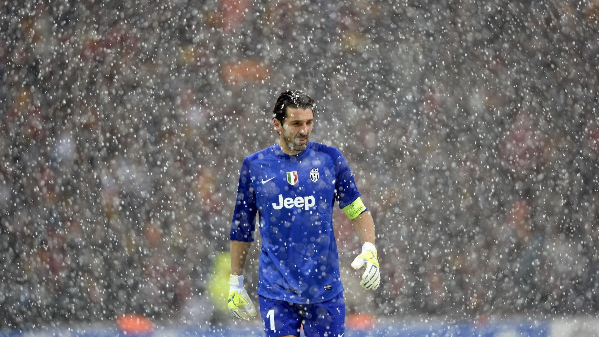 绿茵魔术师，当格列兹曼的手术刀切开几内亚的肌肉丛林