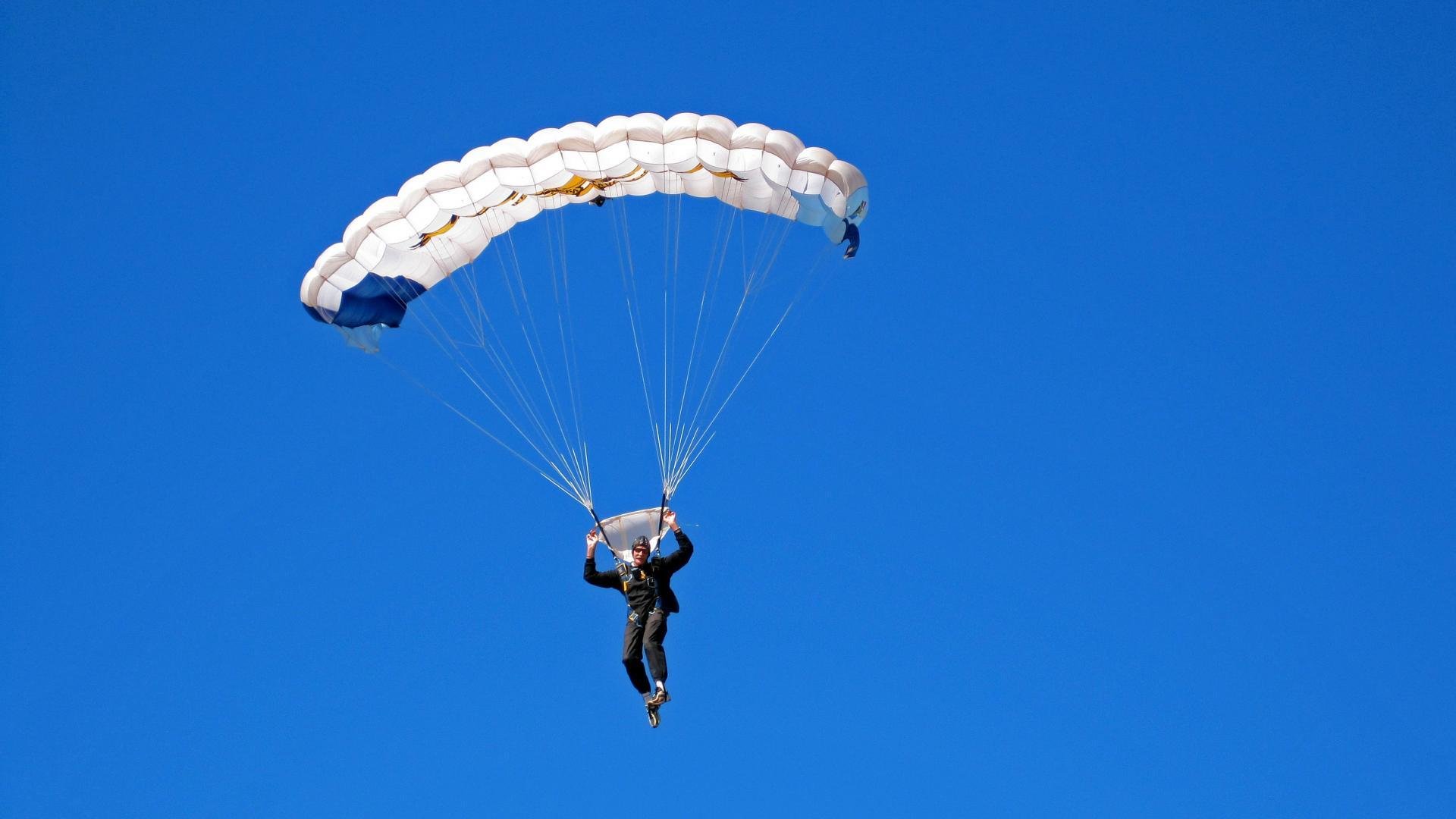 冷门之光与新星之芒，当希腊神话撼动桑巴，福登照亮英格兰未来